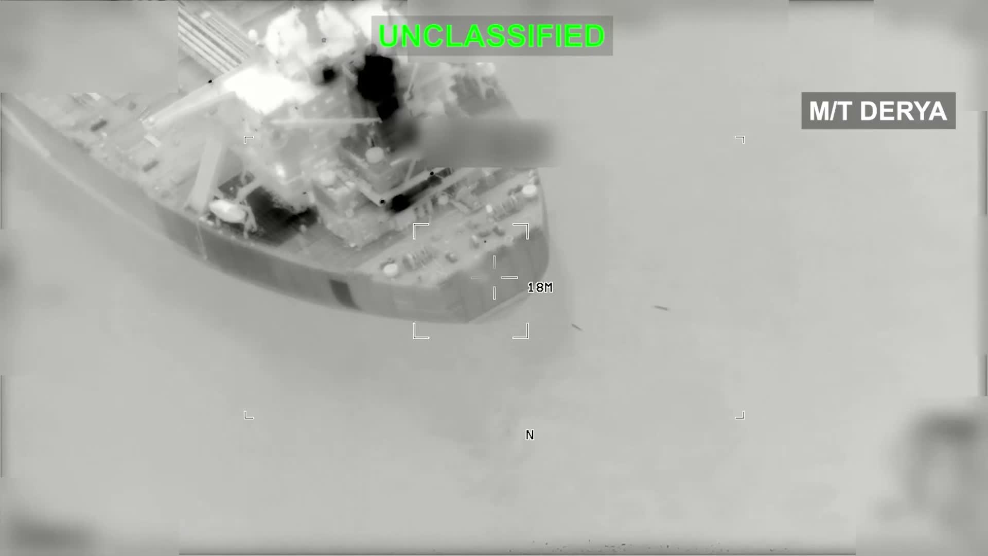 美軍中央司令部公開的解密影片，標示 M/T Derya 在哈爾克島附近中彈